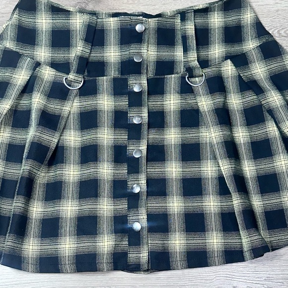 Hot Topic Y2K Style Yellow & Black Plaid Mini Skirt - Picture 6 of 13